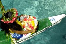 Breakfast by canoe 