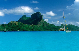 Enjoy French Polynesia's azure blue lagoons. Image: Tahiti Tourism